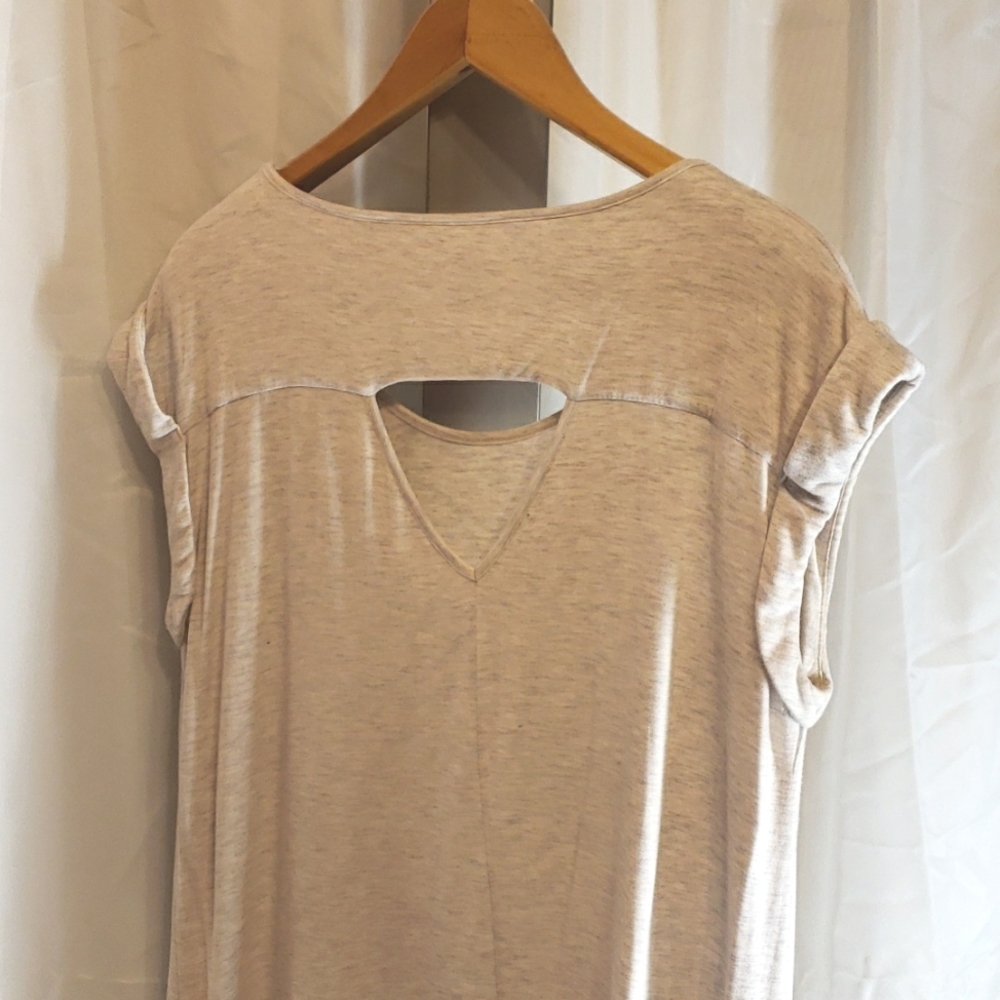 Light grey w pink, tan scoop neck tee Sz xl - Picture 5 of 5
